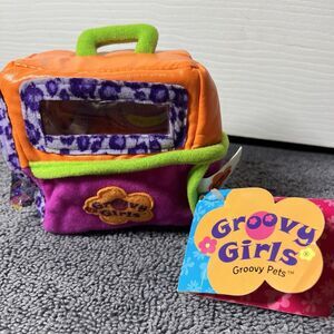 Vintage 2001 Groovy Girls Plush Pet Carrier Manhattan Toy – New